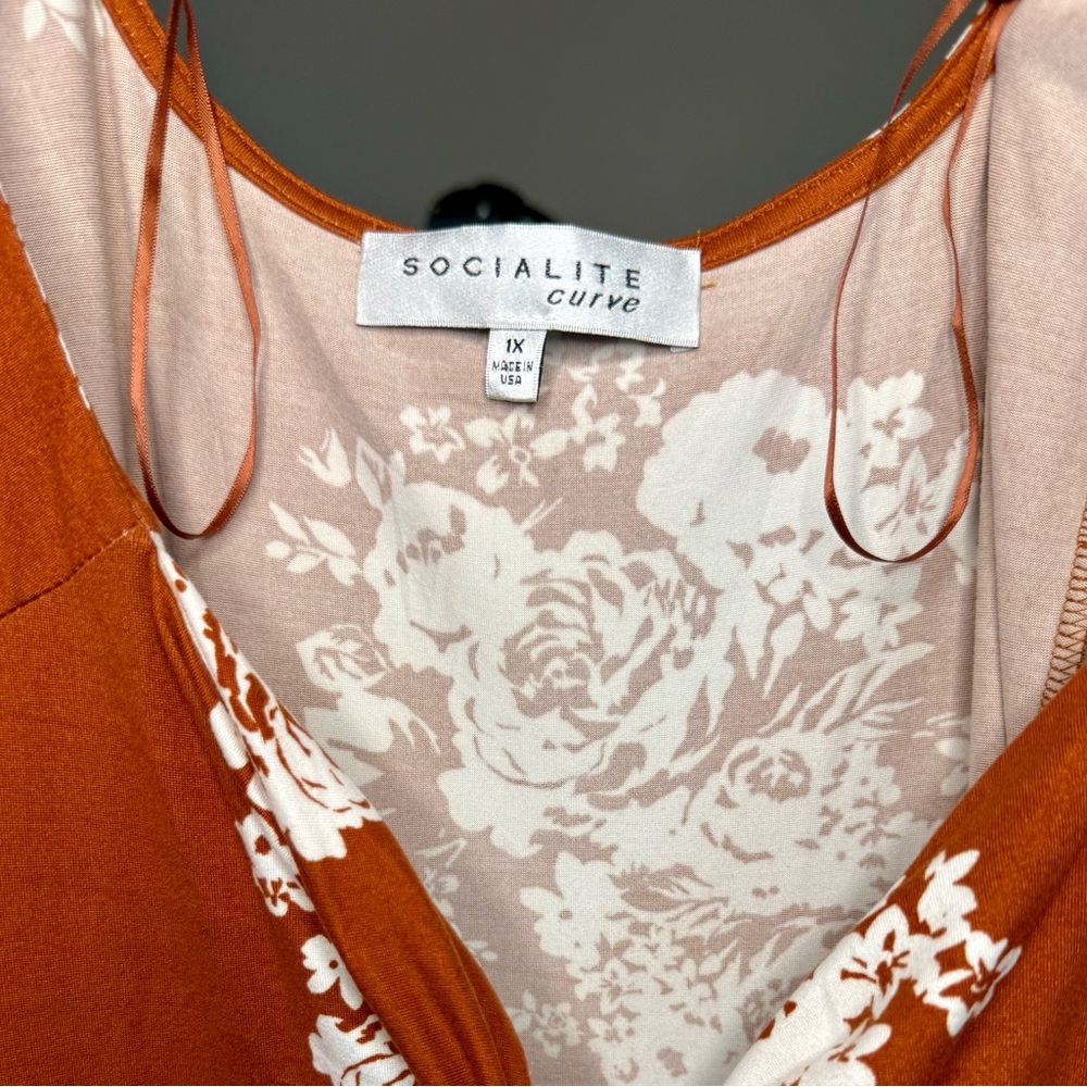 Socialite Curve Rust Floral Twist-Front Dress – Women’s 1X New Without Tags - Picture 9 of 9